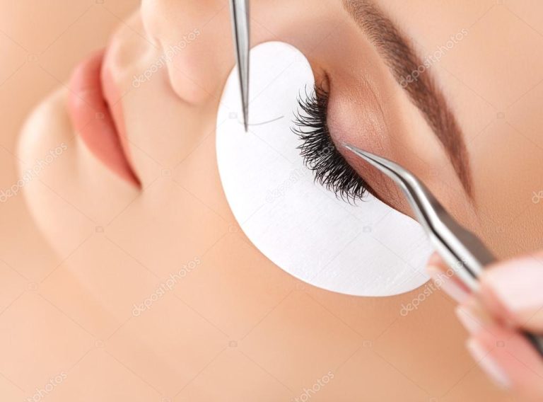 depositphotos_46765539-stock-photo-woman-eye-with-long-eyelashes